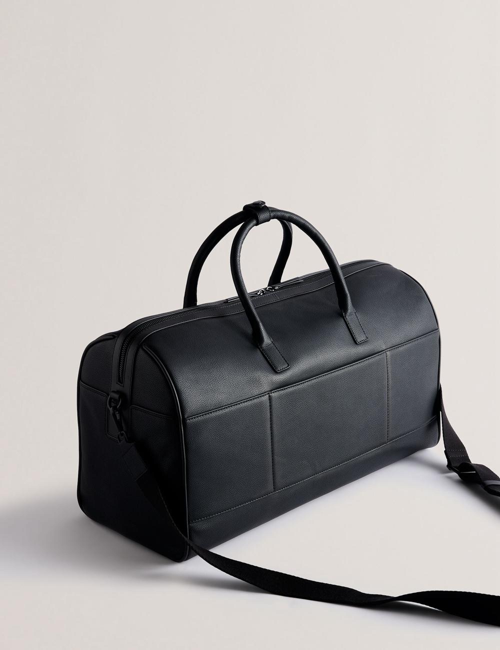Black Ted Baker LANDERS - Textured Leather Zip Pocket Men Holdall Bags | SG  8021-BKTHJ