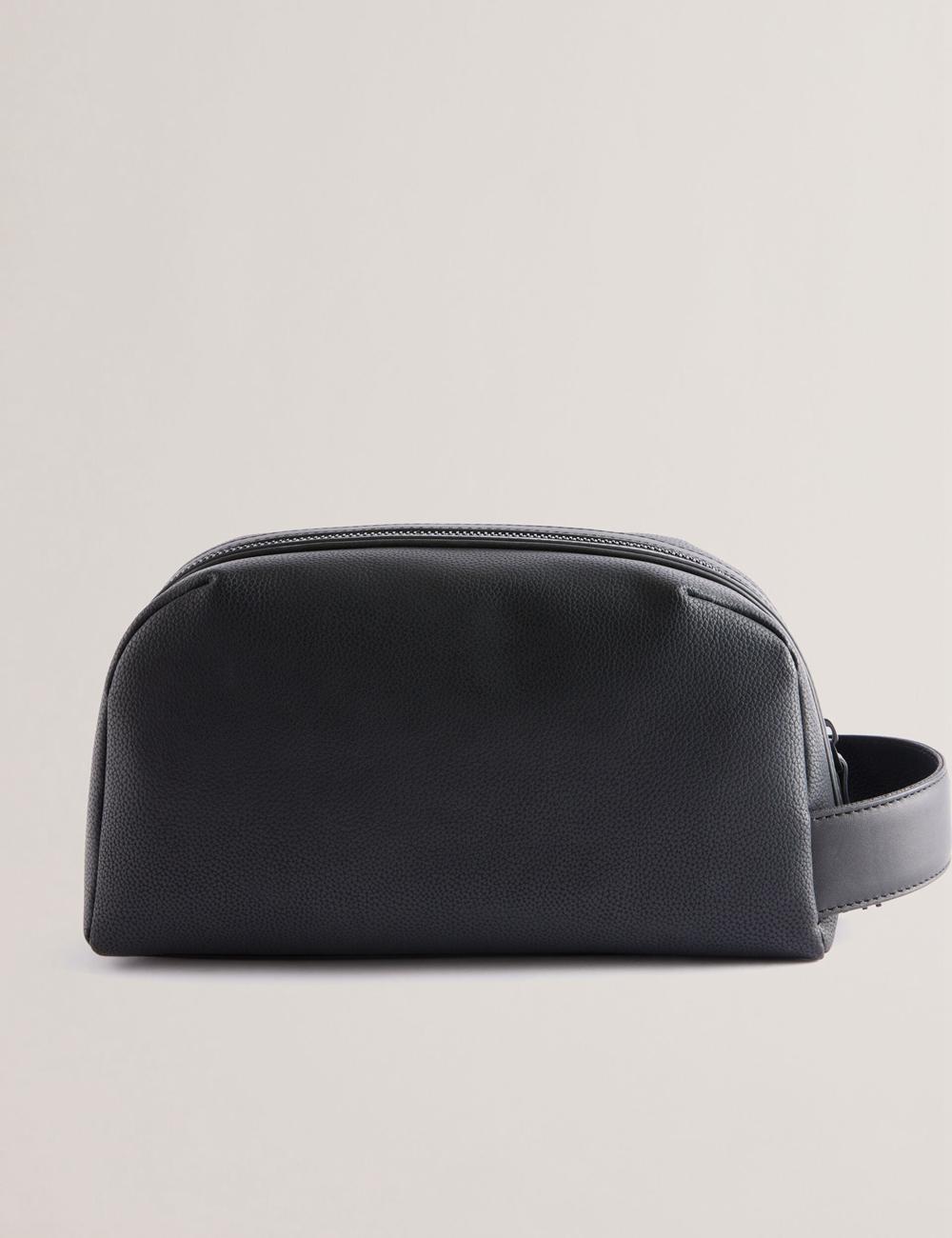 Black Ted Baker LANIIS - Grained Bonded Leather Men Wash Bags | SG  8321-FGOSD