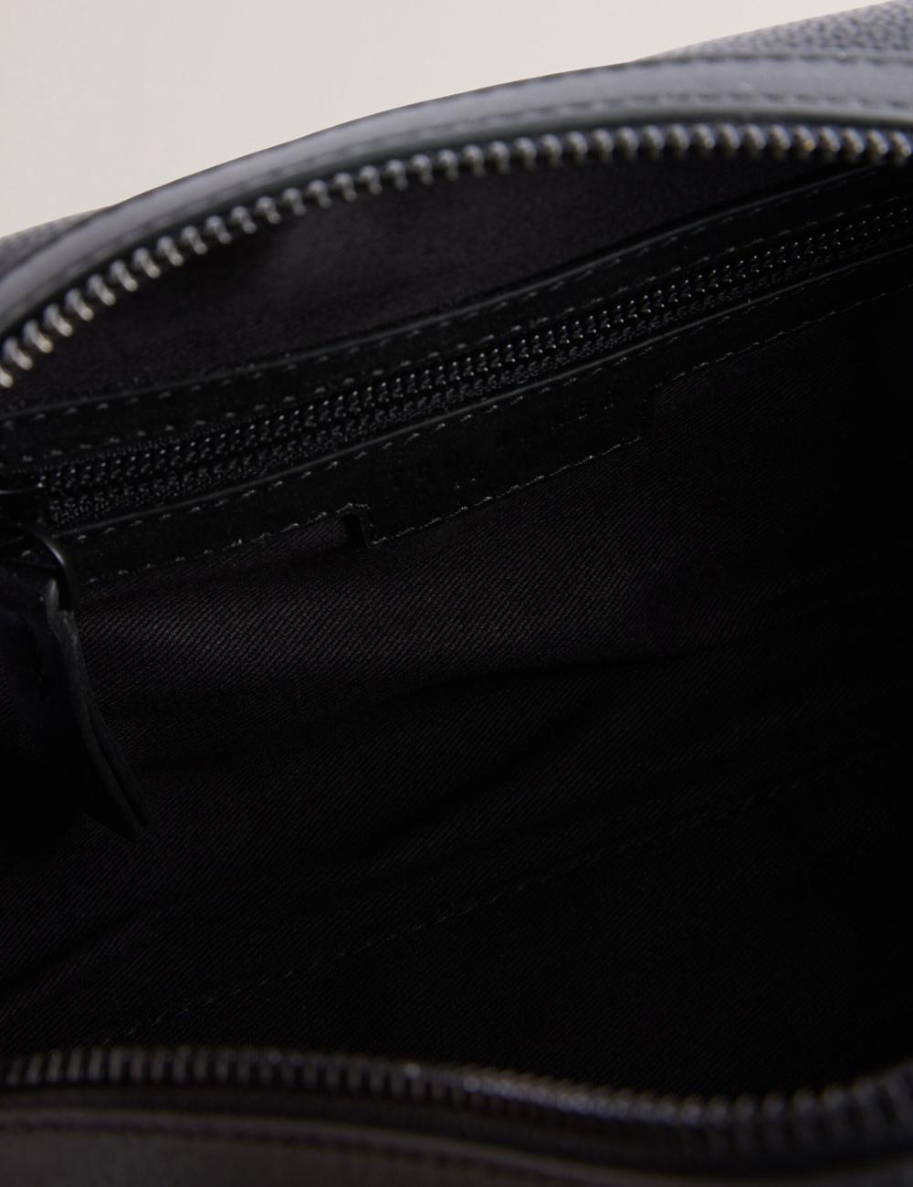 Black Ted Baker LANIIS - Grained Bonded Leather Men Wash Bags | SG  8321-FGOSD