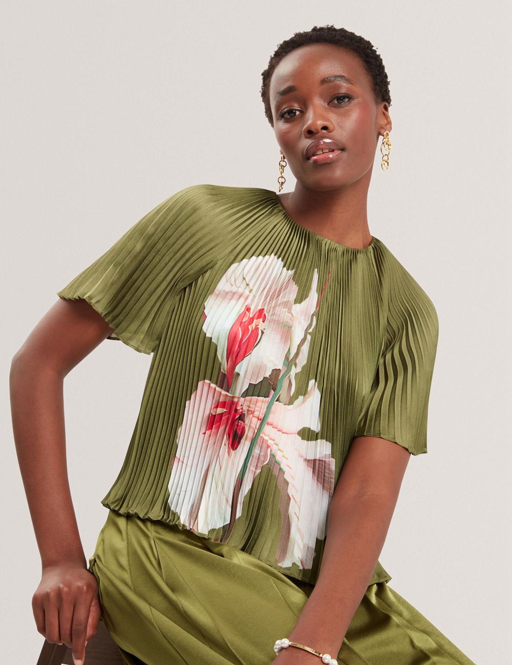 Green Ted Baker LIONAA - Floral Graphic Pleated Satin Short Sleeve Women Blouses | SG  9728-MIWGQ