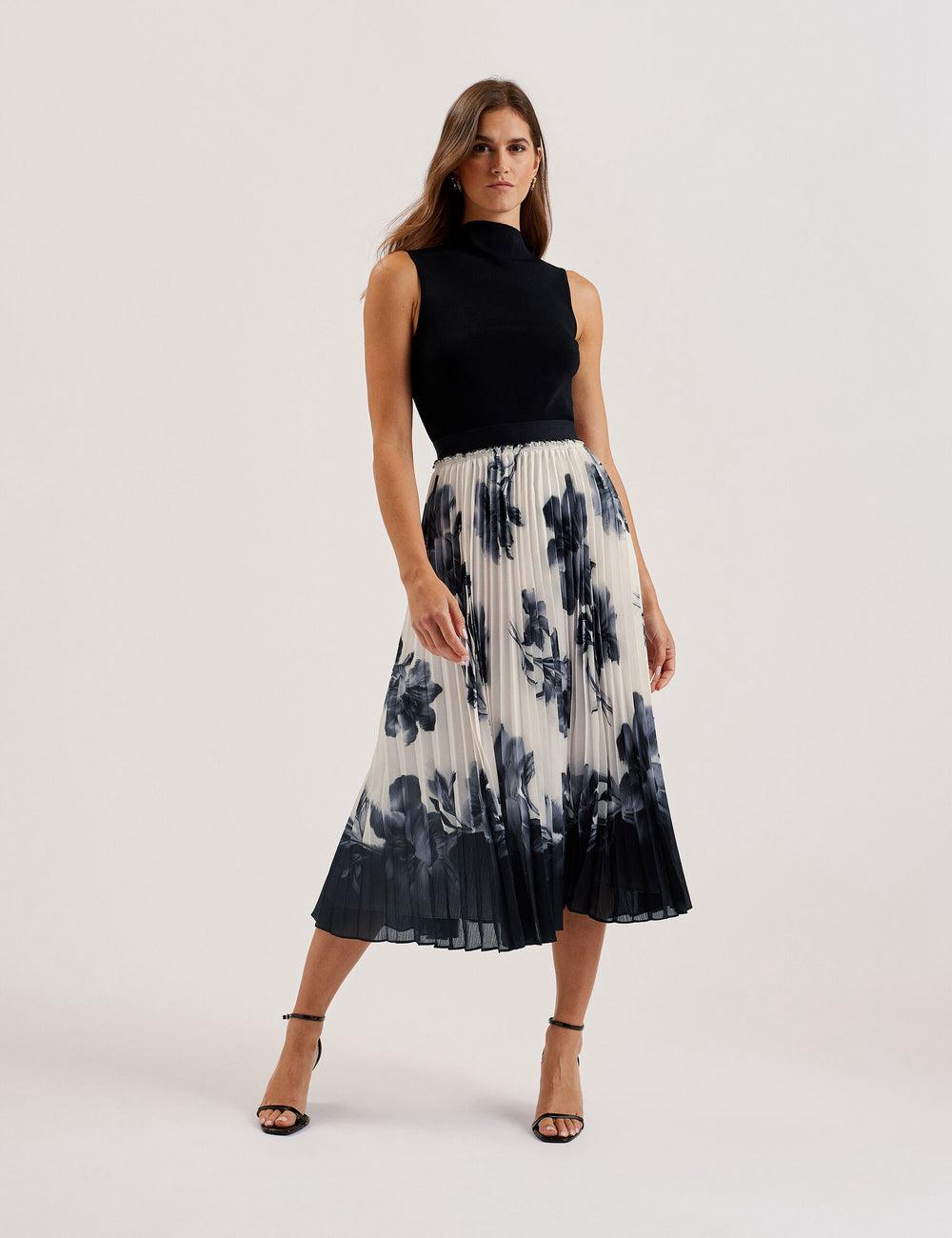 Ivory Ted Baker EMISTA - Monochrome Print Pleated Women Midi Skirts | SG  0645-QUGJV