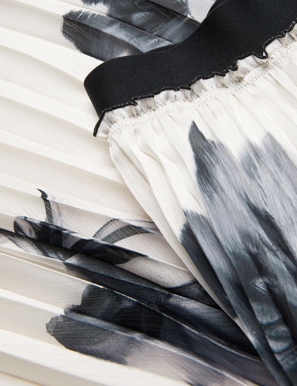 Ivory Ted Baker EMISTA - Monochrome Print Pleated Women Midi Skirts | SG  0645-QUGJV