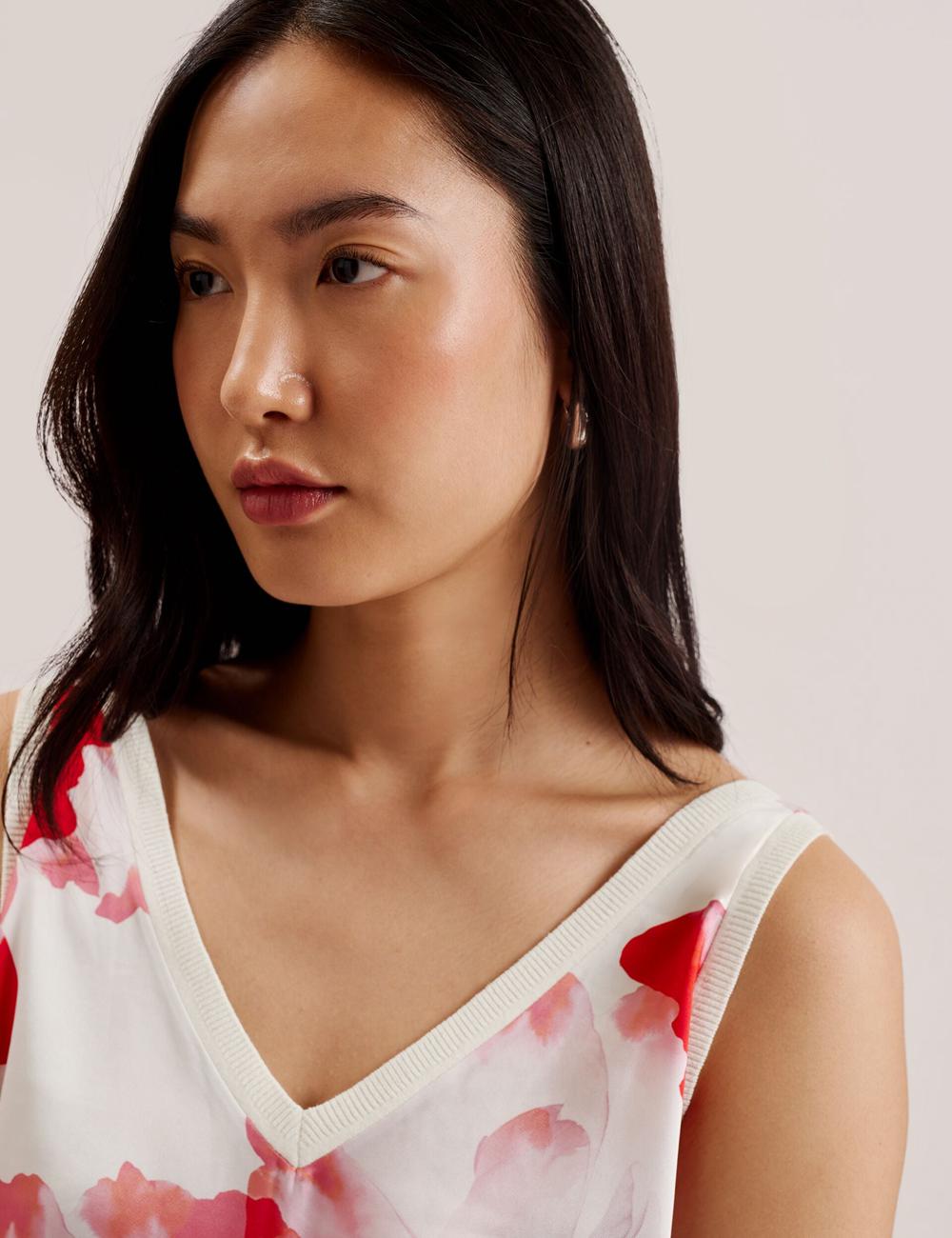Ivory Ted Baker HEIDIII - Printed Panel V-Neck Knitted Vest Women Tank Tops | SG  5978-HYGLX