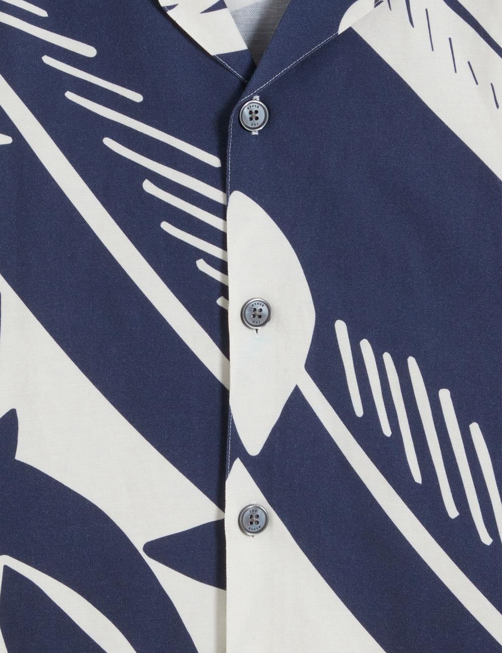 Mid-Navy Ted Baker HEUKELS - Short Sleeve Relaxed Fish Print Men Casual Shirts | SG  3651-YSZKL